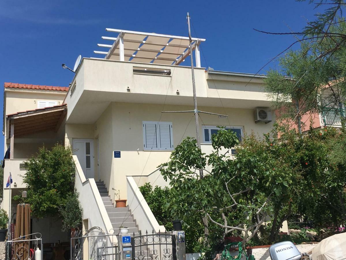 Apartment Pika Smokvina 2A Vinisce Exterior foto